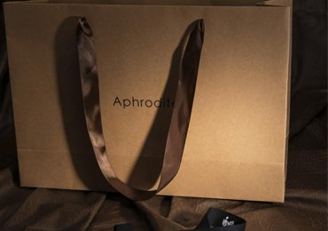 Approving a custom heat seal bag before bulk production Packaging paper bag for the retail industry