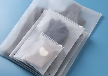 plastic zipper bag